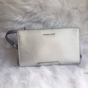 Michael Kors crossbody